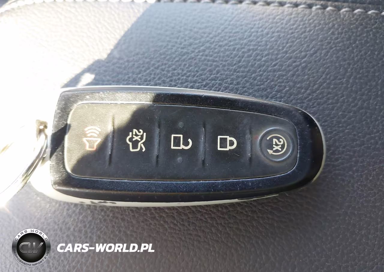 2013 Ford Escape Titanium VIN:1FMCU9J9XDUB15802 - 11