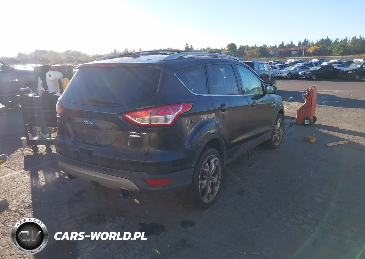 2013 Ford Escape Titanium VIN:1FMCU9J9XDUB15802 - 4