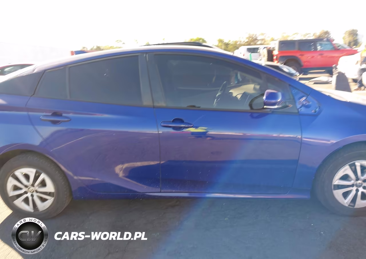 2017 Toyota Prius Three VIN:JTDKARFU8H3538573 - 13
