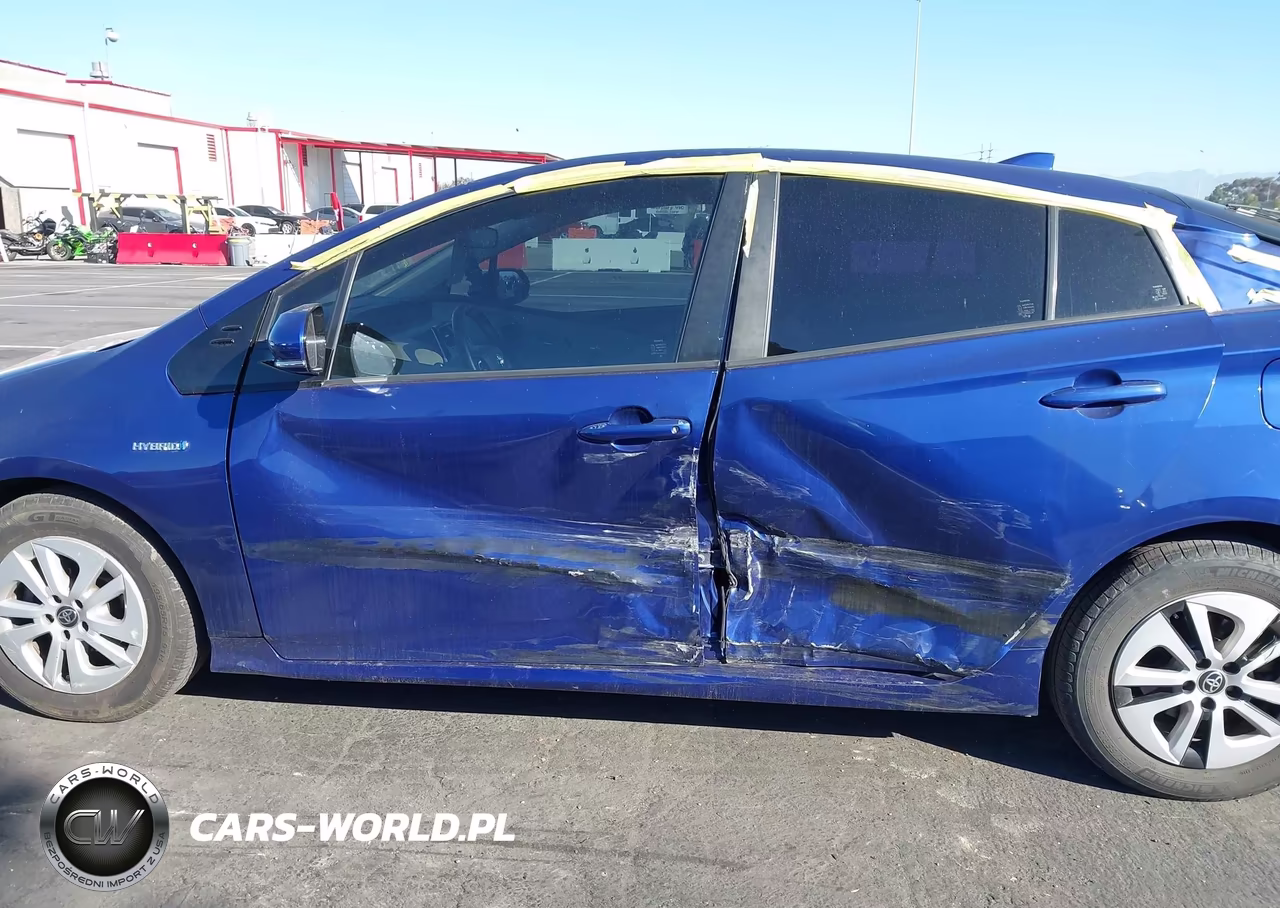2017 Toyota Prius Three VIN:JTDKARFU8H3538573 - 14