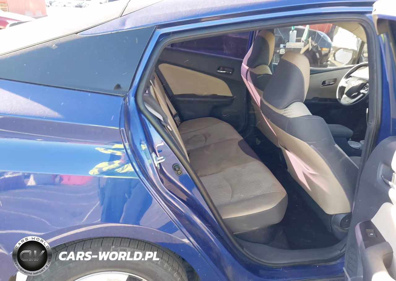 2017 Toyota Prius Three VIN:JTDKARFU8H3538573 - 8