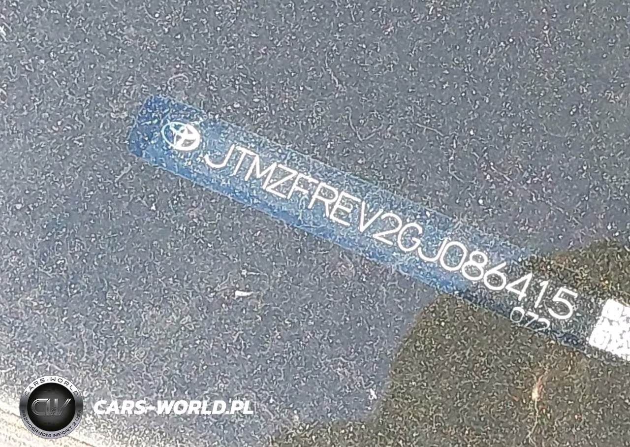 2016 Toyota Rav4 Le VIN:JTMZFREV2GJ086415 - 17