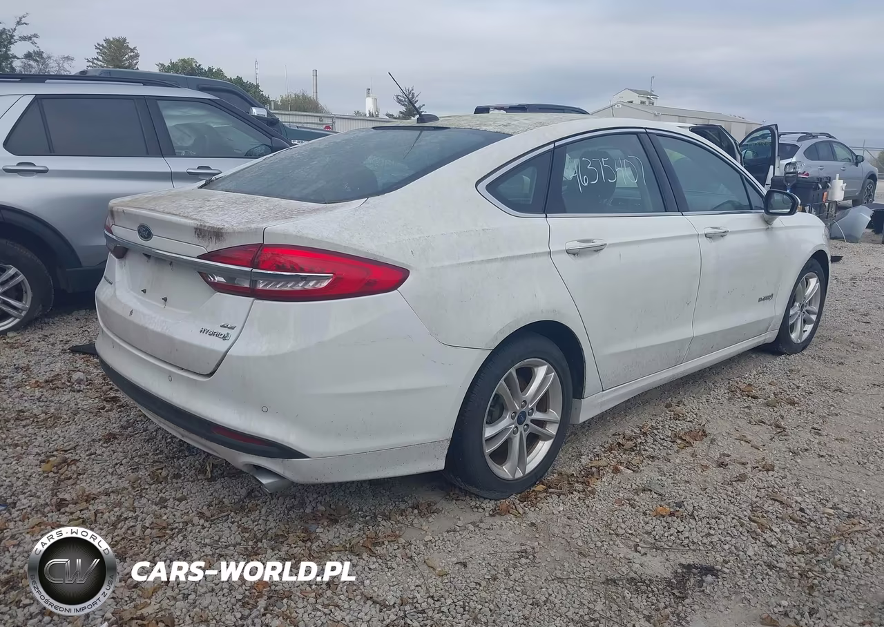 2018 Ford Fusion Hybrid Se VIN:3FA6P0LU3JR114313 - 4