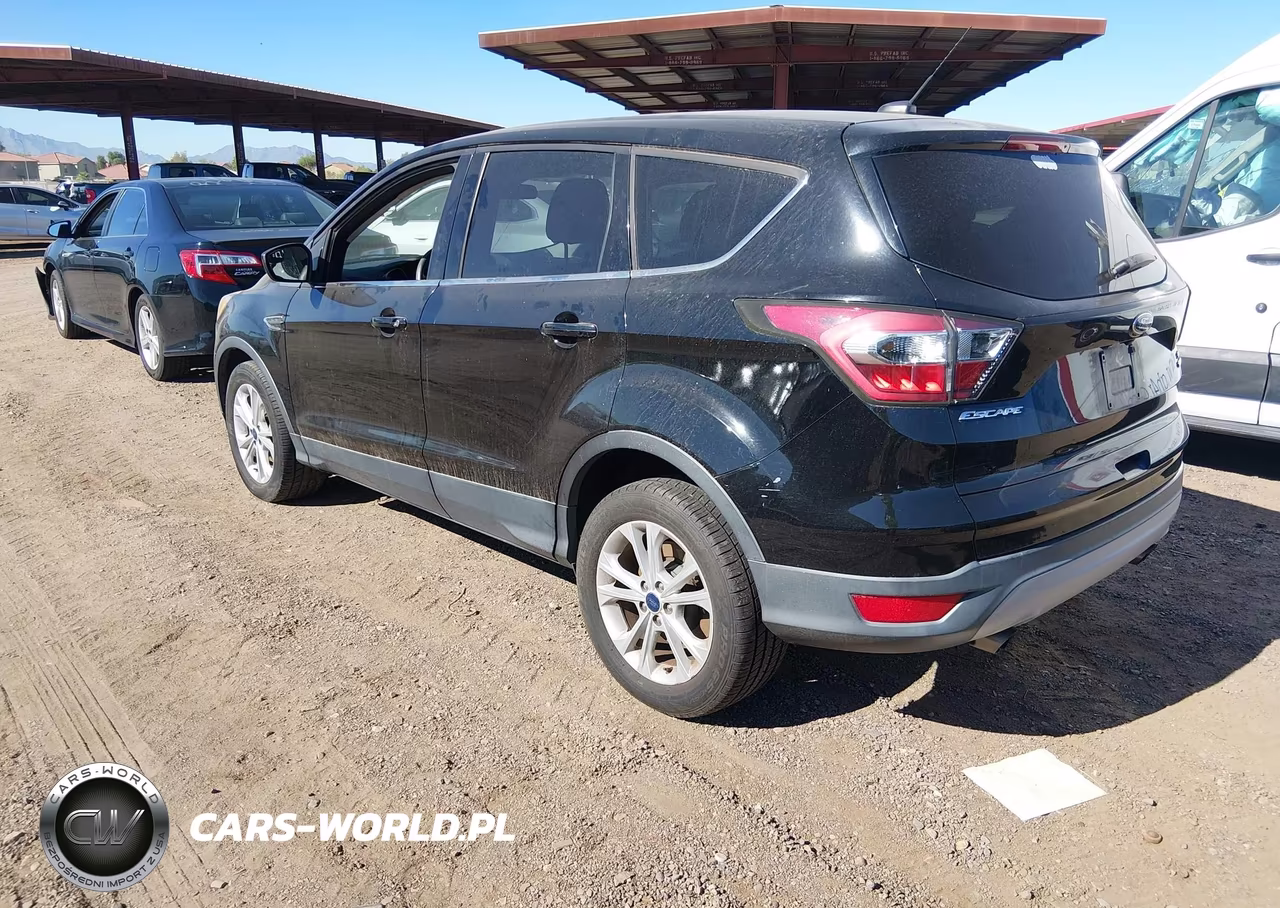 2017 Ford Escape Se VIN:1FMCU0GD9HUB53390 - 3
