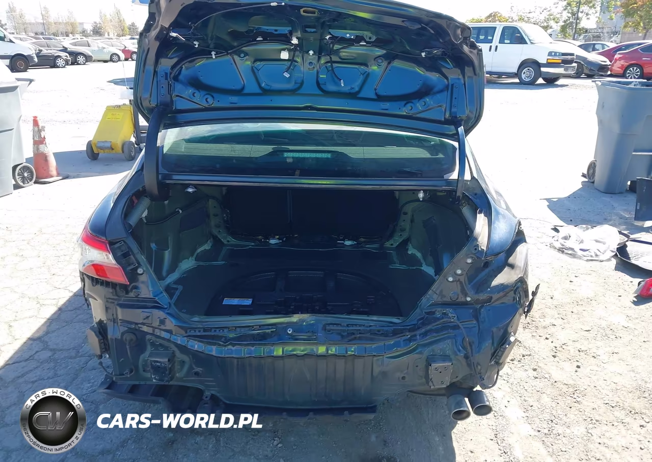 2018 Toyota Camry Se VIN:4T1B11HK7JU611232 - 17