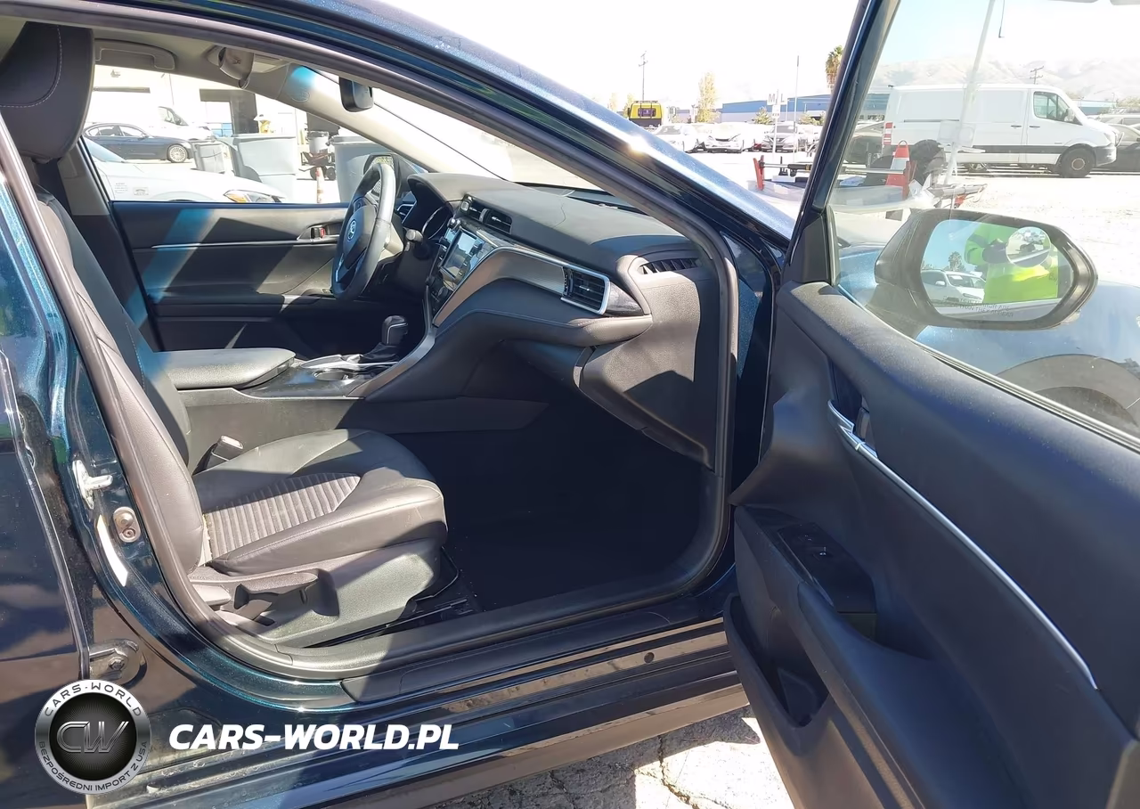 2018 Toyota Camry Se VIN:4T1B11HK7JU611232 - 5