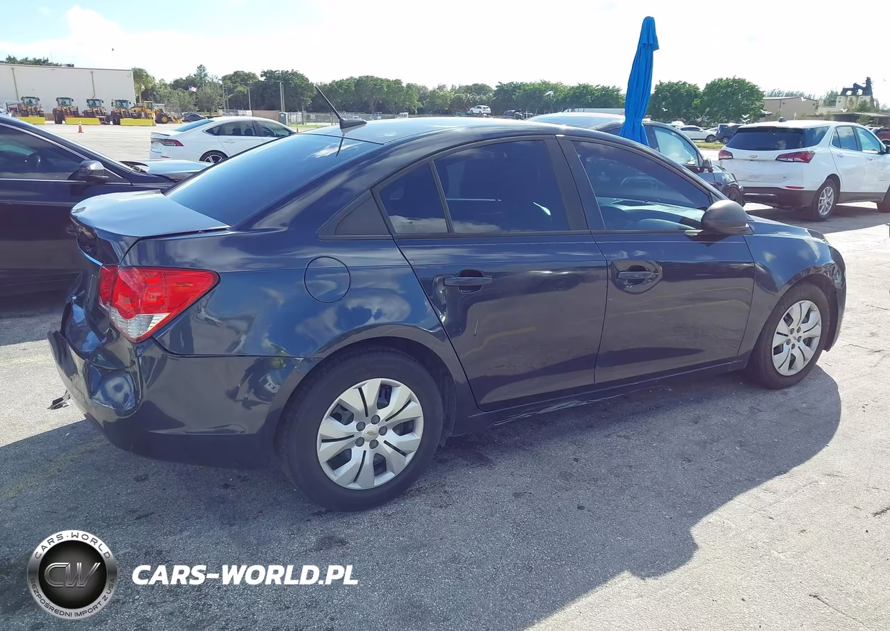 2014 Chevrolet Cruze Ls Auto VIN:1G1PA5SG0E7228686 - 12