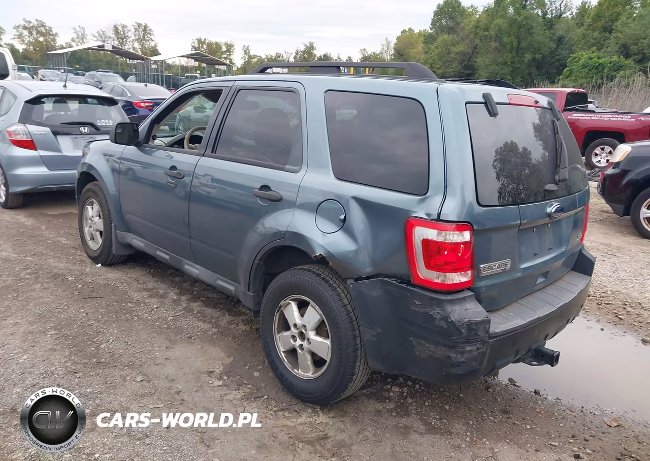 2012 Ford Escape Xlt VIN:1FMCU9DG2CKA23927 - 3