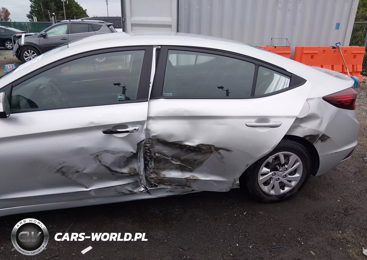 2019 Hyundai Elantra Se VIN:5NPD74LF1KH417329 - 6