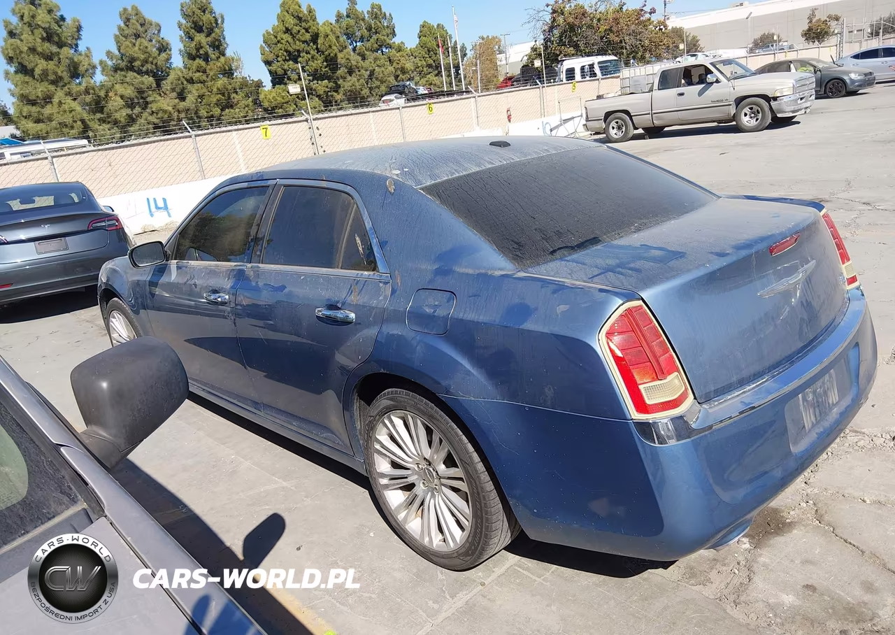 2011 Chrysler 300 Limited VIN:2C3CA5CG2BH580998 - 3