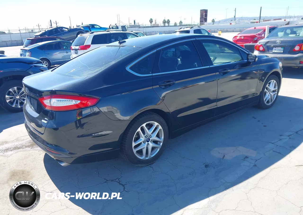 2014 Ford Fusion Se VIN:3FA6P0HD6ER142203 - 4