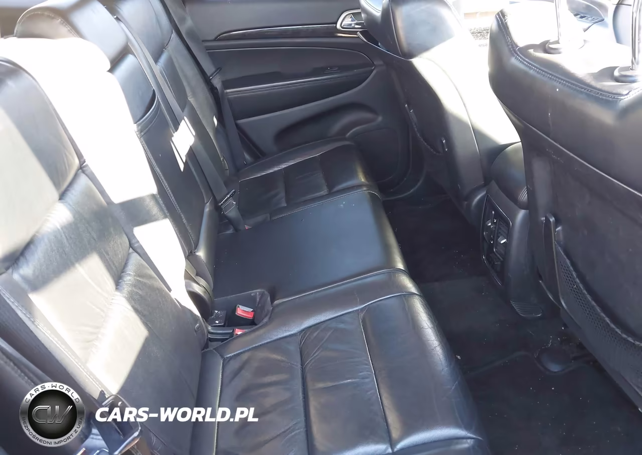 2013 Jeep Grand Cherokee Laredo VIN:1C4RJFAGXDC604498 - 8
