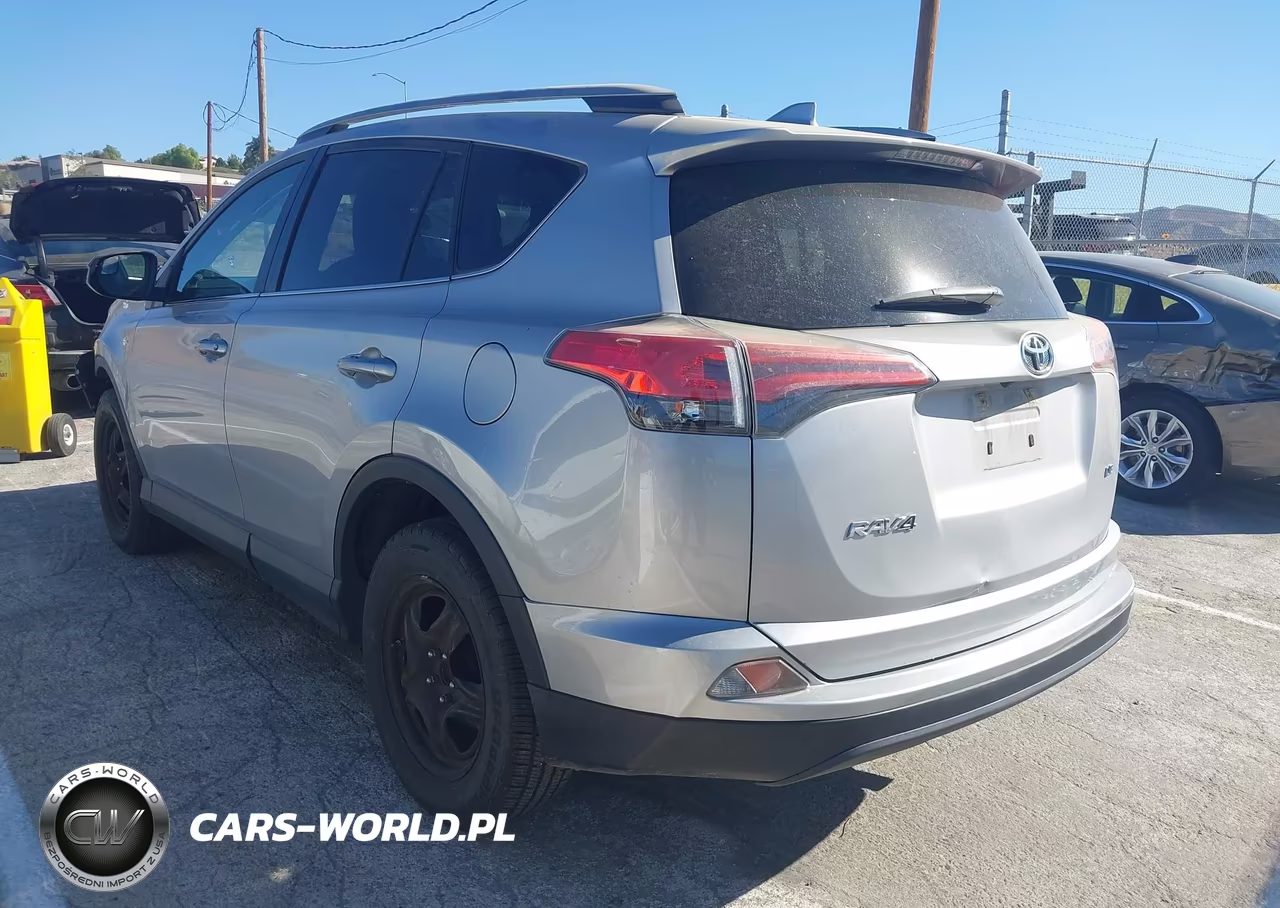 2017 Toyota Rav4 Le VIN:2T3ZFREV7HW374241 - 3