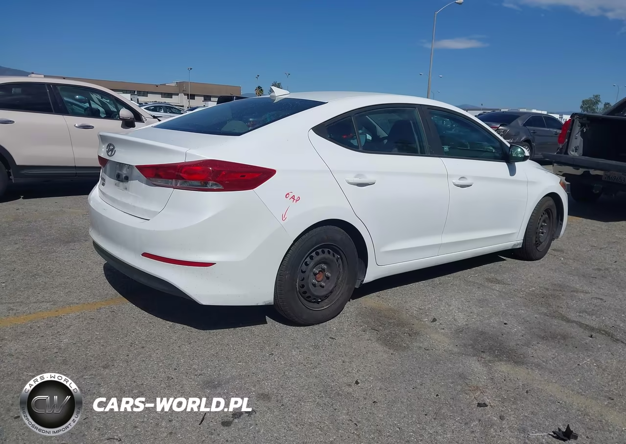 2017 Hyundai Elantra Se VIN:5NPD74LF2HH111748 - 4