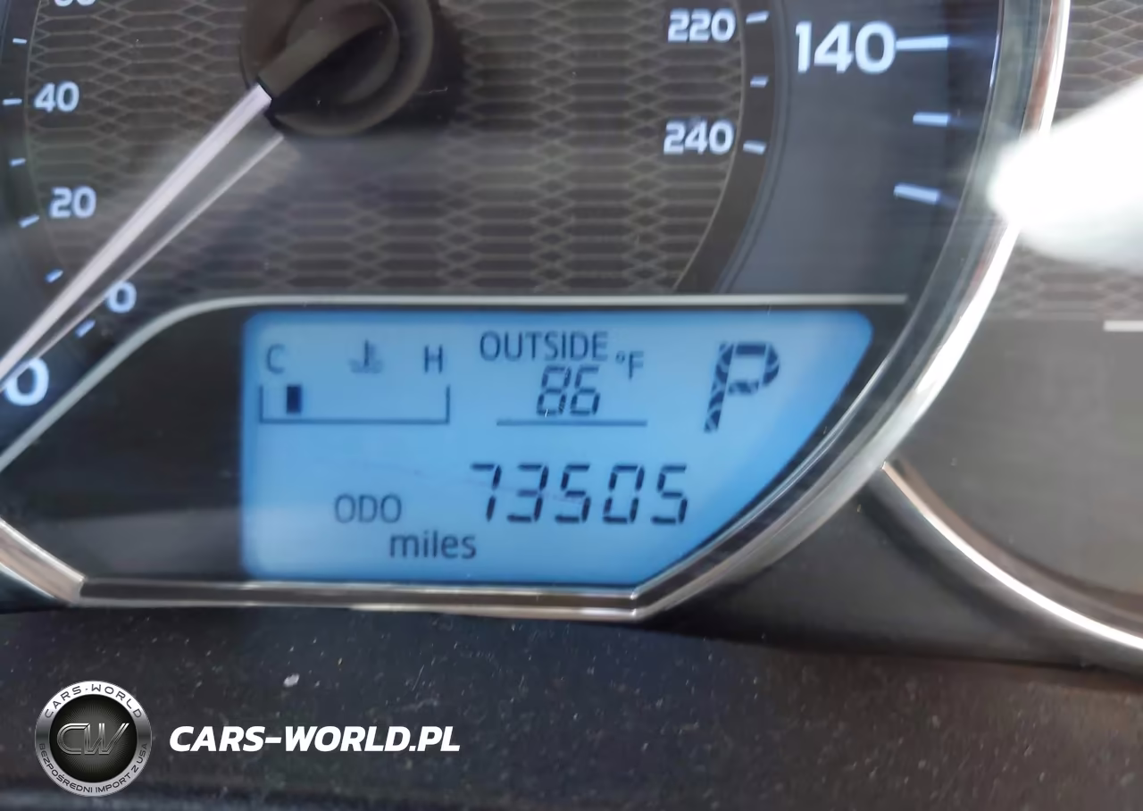 2015 Toyota Corolla Le Plus VIN:5YFBURHE0FP340152 - 16