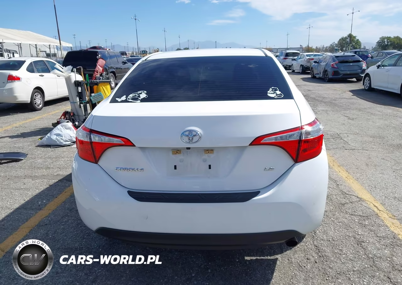 2015 Toyota Corolla Le Plus VIN:5YFBURHE0FP340152 - 17
