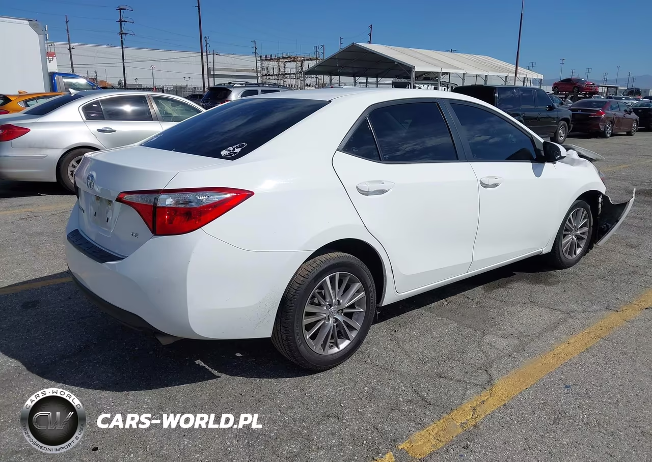 2015 Toyota Corolla Le Plus VIN:5YFBURHE0FP340152 - 4