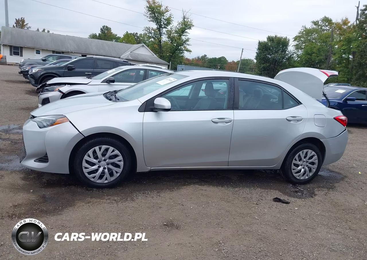 2019 Toyota Corolla Le VIN:2T1BURHE1KC210360 - 14