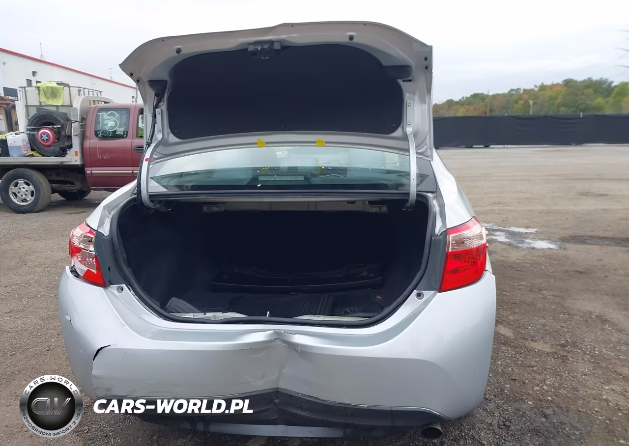 2019 Toyota Corolla Le VIN:2T1BURHE1KC210360 - 6