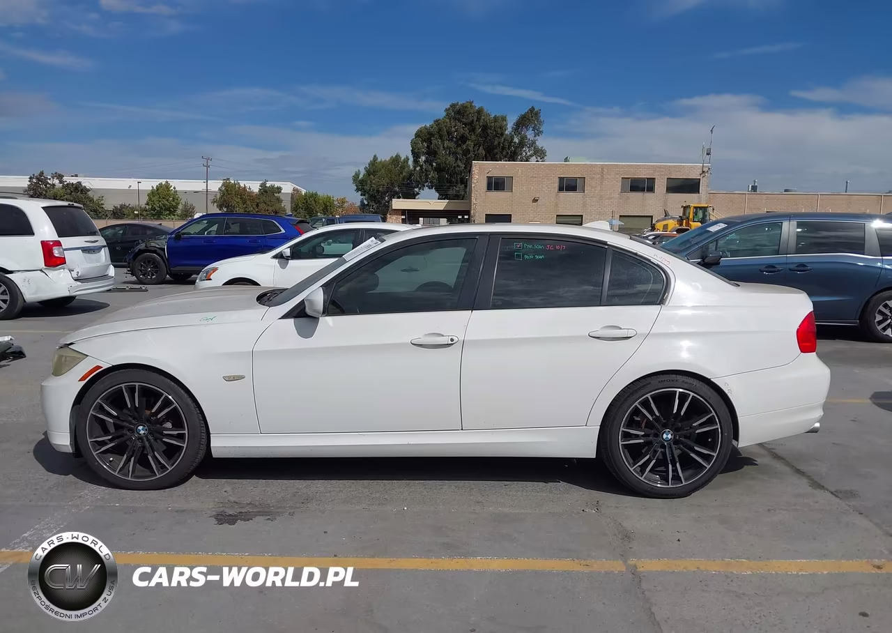 2011 BMW 328I VIN:WBAPH5G50BNM83269 - 14