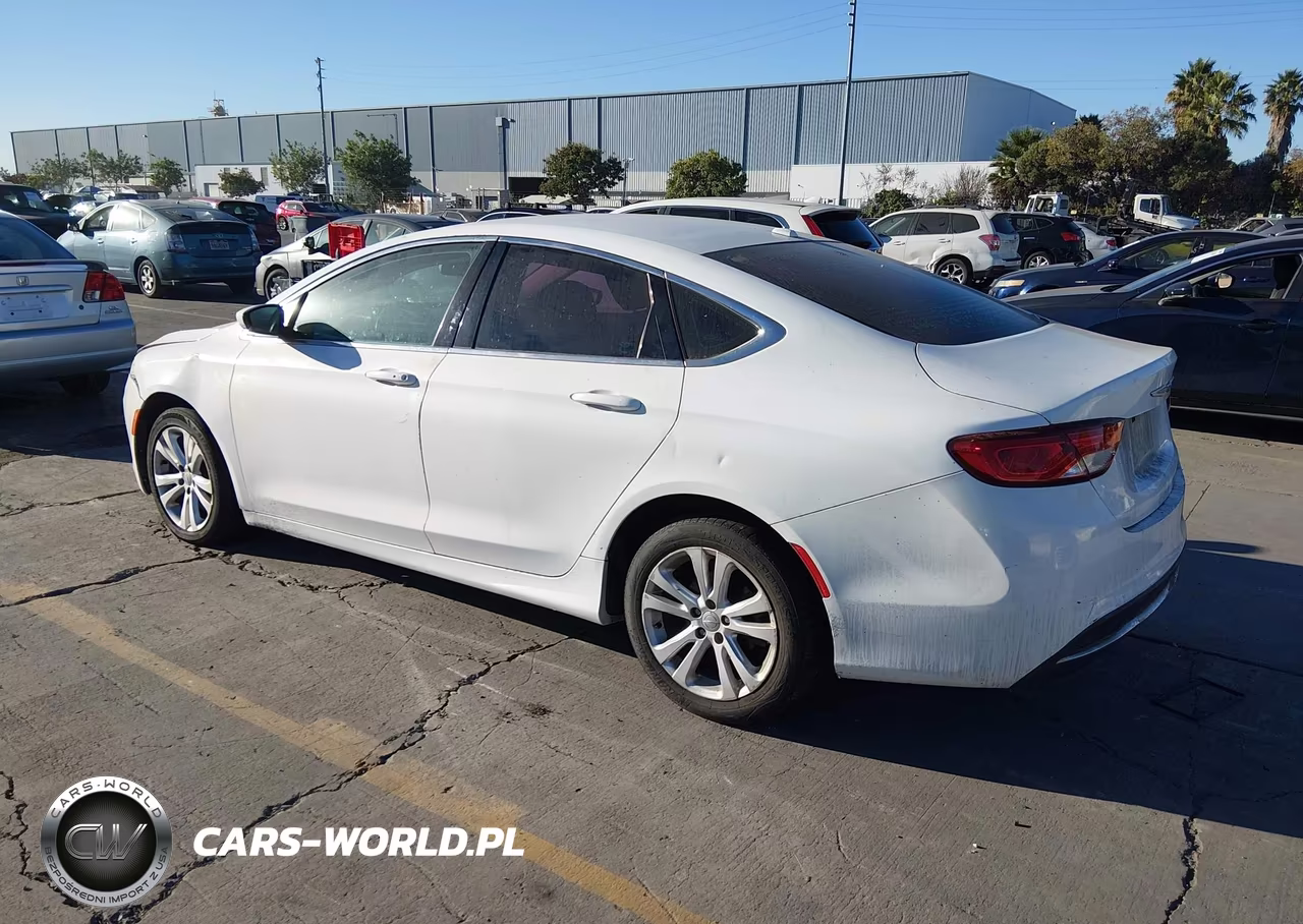 2015 Chrysler 200 Limited VIN:1C3CCCAB6FN633561 - 3