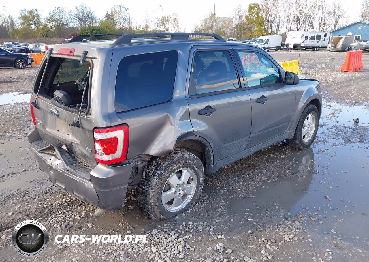 2011 Ford Escape Xlt VIN:1FMCU0DGXBKB92233 - 4