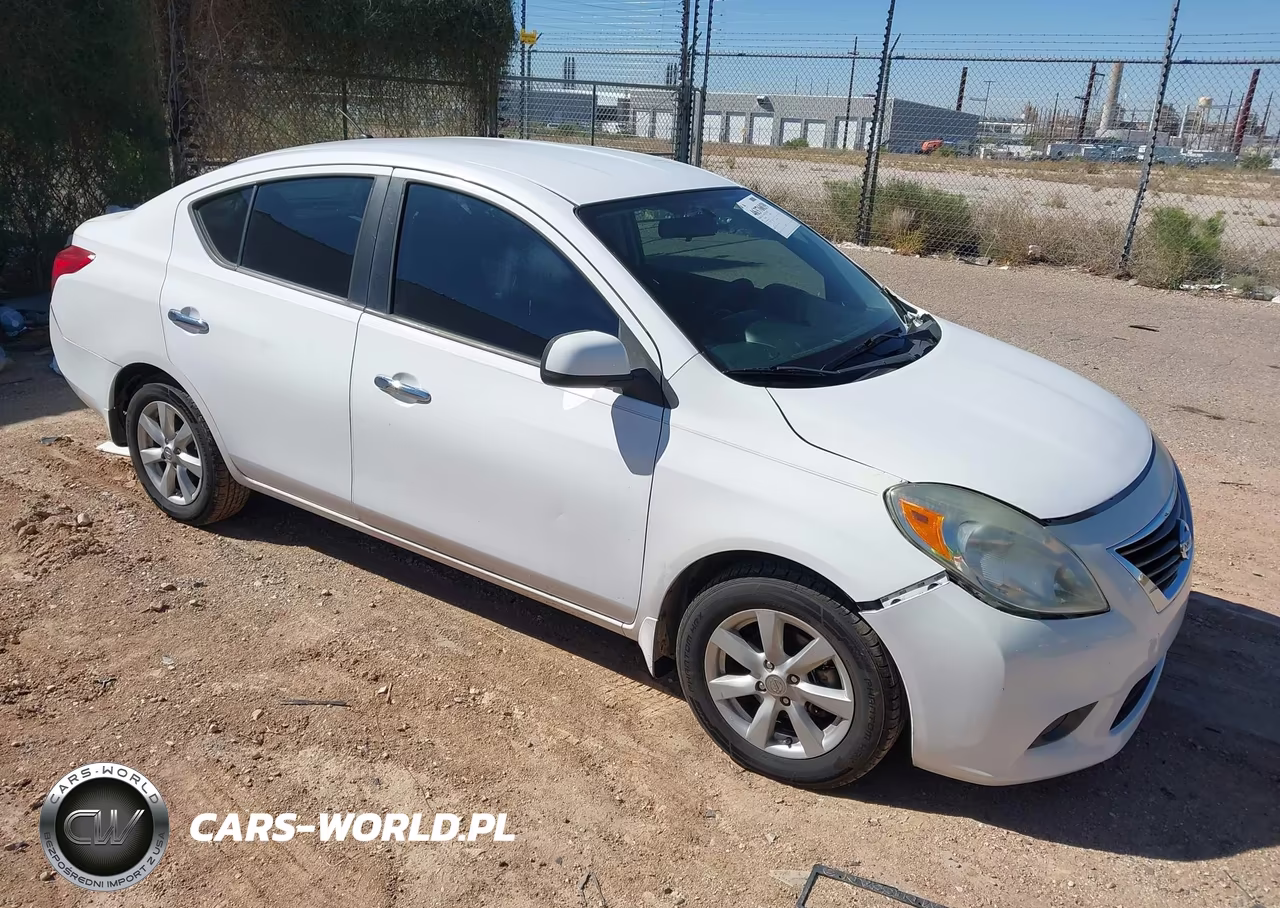 2012 Nissan Versa 1.6 Sl