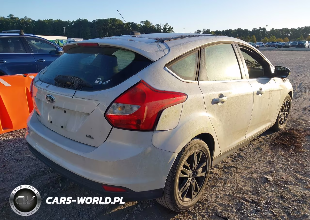 2012 Ford Focus Sel VIN:1FAHP3M29CL241236 - 4