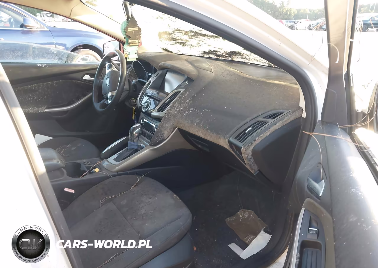 2012 Ford Focus Sel VIN:1FAHP3M29CL241236 - 5