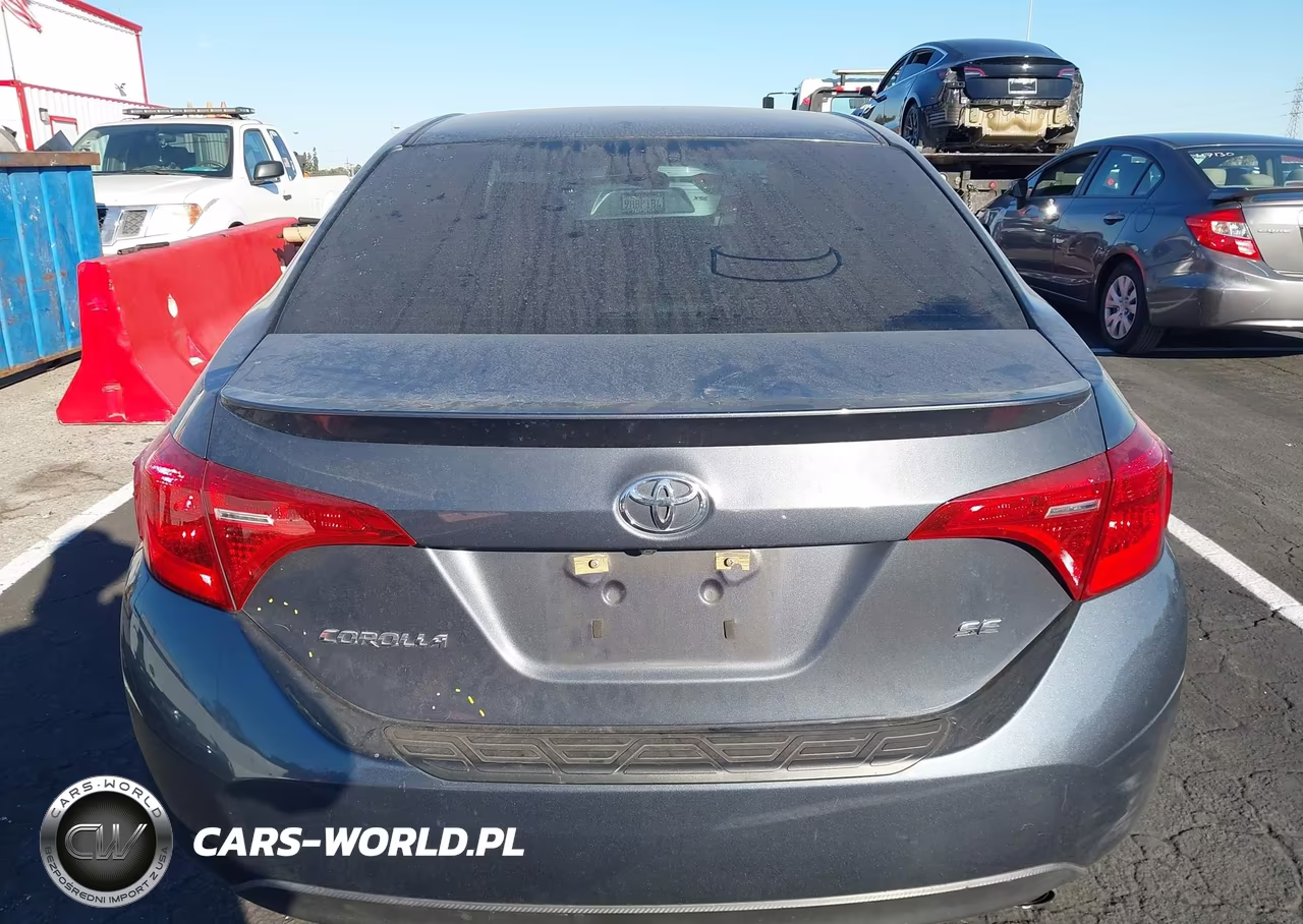 2018 Toyota Corolla Se VIN:5YFBURHE0JP766545 - 17