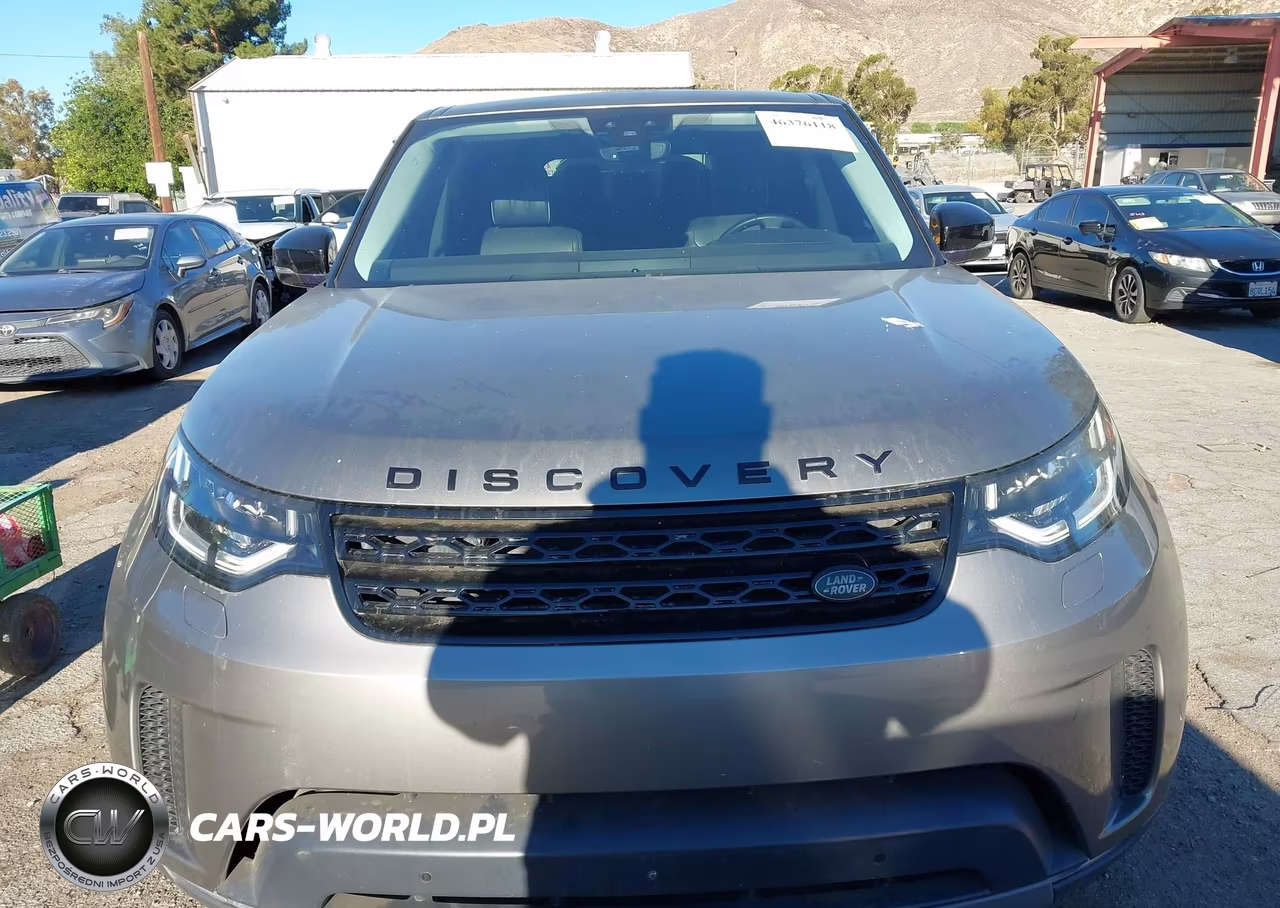 2017 Land Rover Discovery First Edition VIN:SALRTBBV2HA016833 - 12