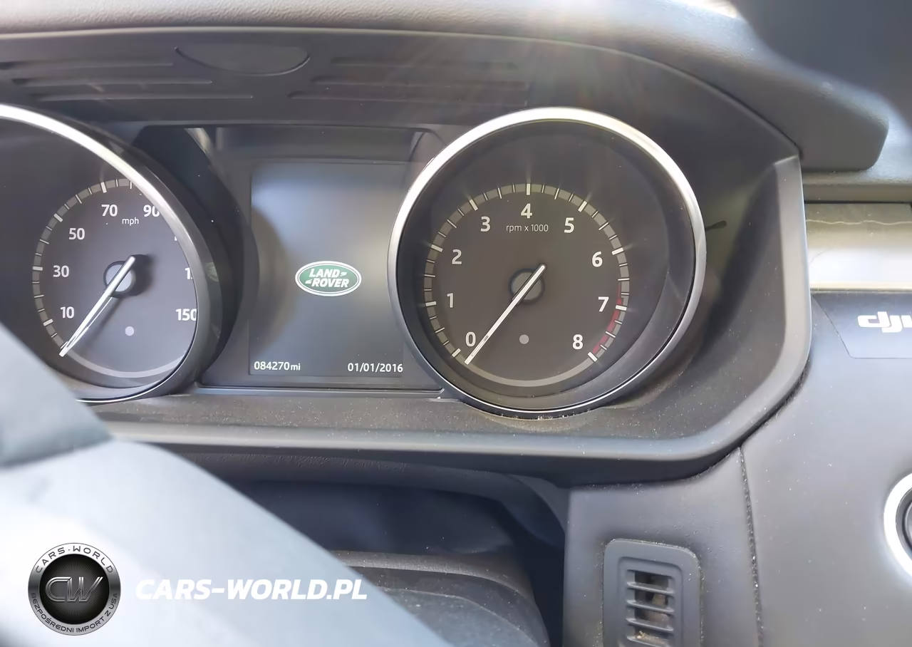 2017 Land Rover Discovery First Edition VIN:SALRTBBV2HA016833 - 7