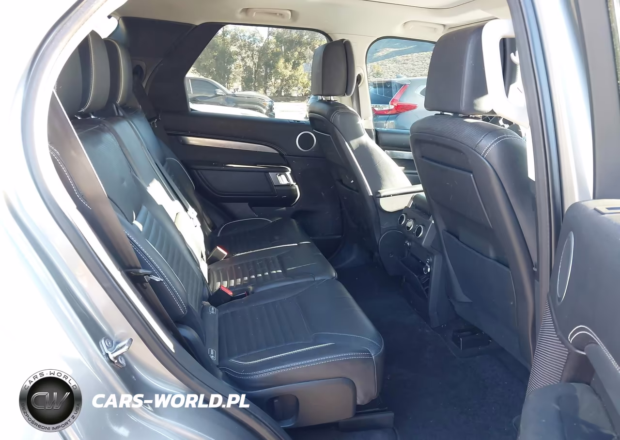2017 Land Rover Discovery First Edition VIN:SALRTBBV2HA016833 - 8