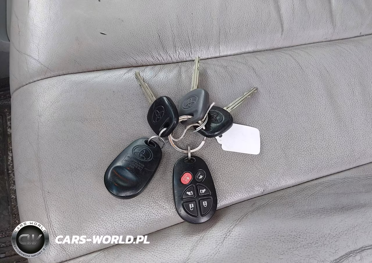 2011 Toyota Sienna Xle VIN:5TDDK3DC2BS025743 - 11