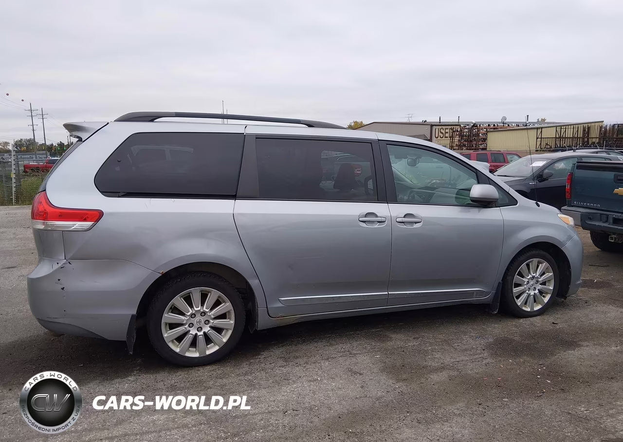 2011 Toyota Sienna Xle VIN:5TDDK3DC2BS025743 - 13