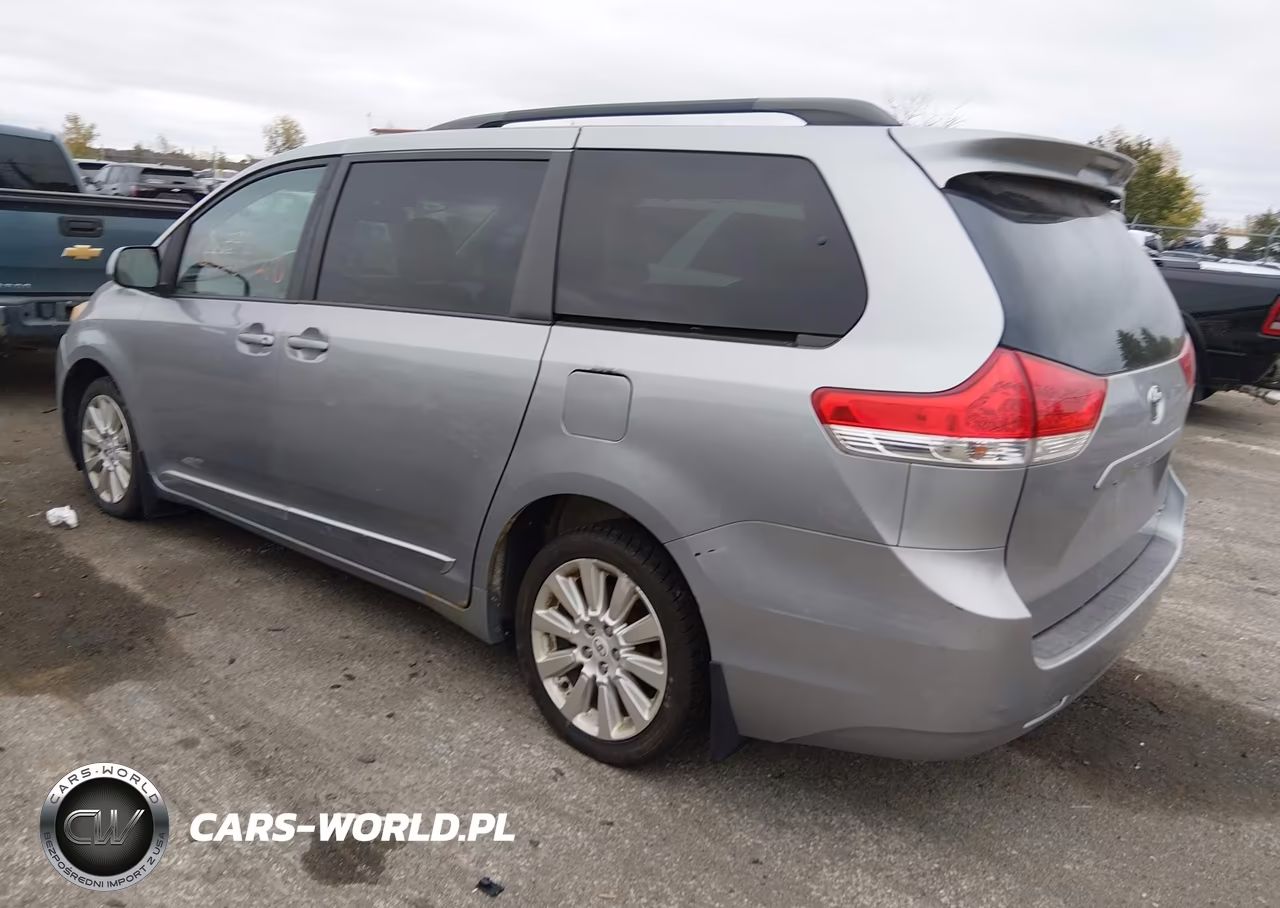 2011 Toyota Sienna Xle VIN:5TDDK3DC2BS025743 - 3
