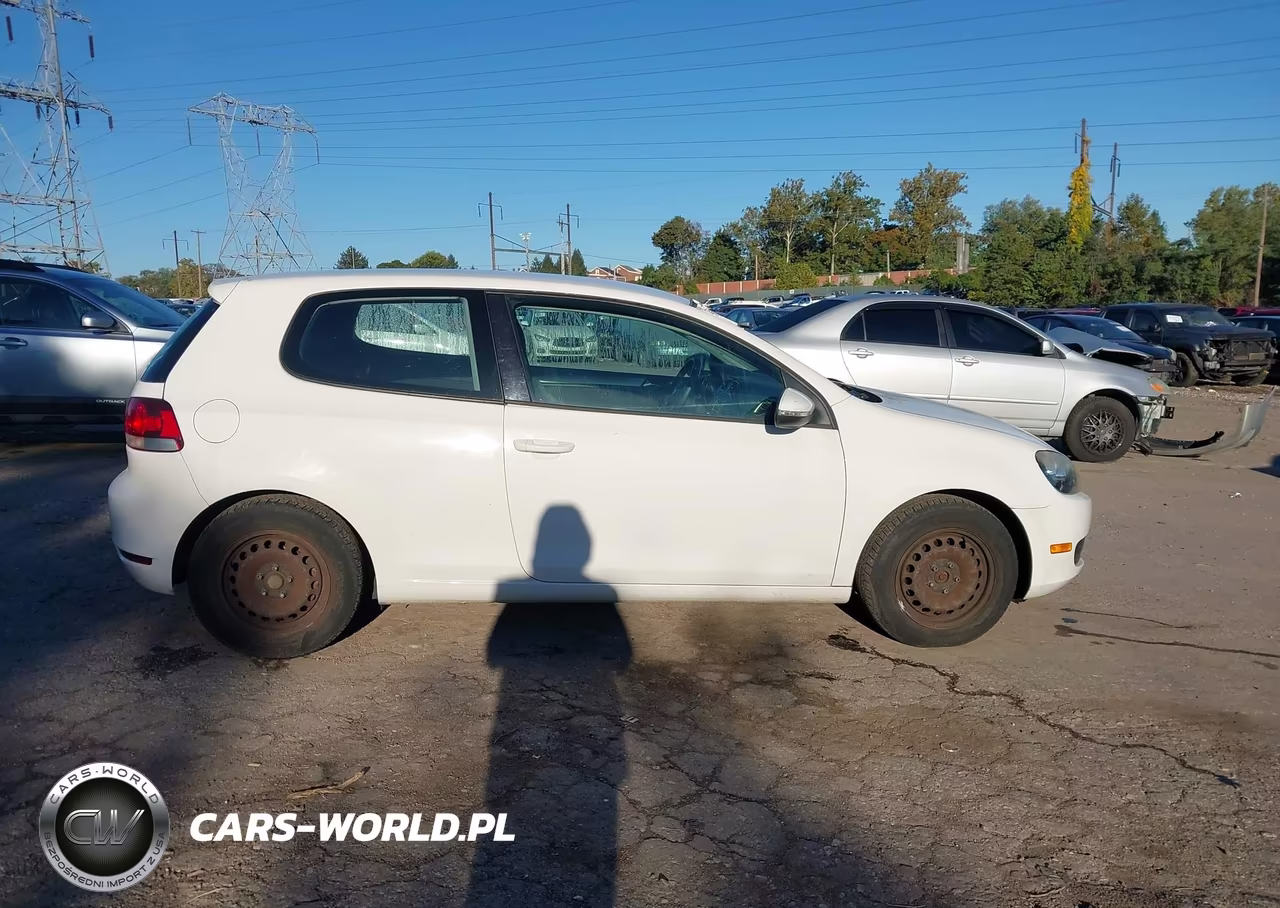 2010 Volkswagen Golf 2-Door VIN:WVWAB7AJ4AW110630 - 14