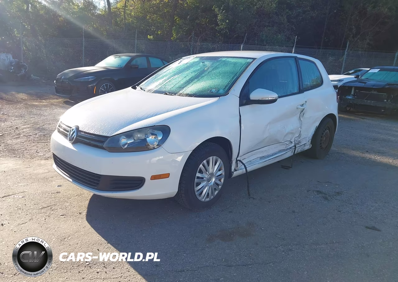 2010 Volkswagen Golf 2-Door VIN:WVWAB7AJ4AW110630 - 2