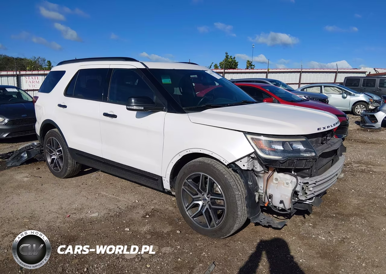 2016 Ford Explorer Sport – zdjęcie 1 z 17