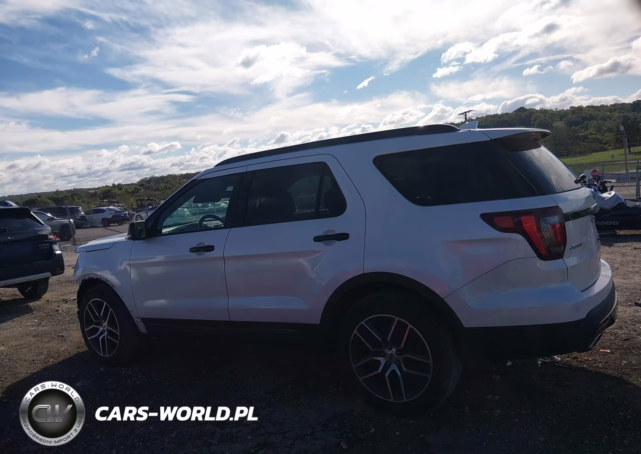 2016 Ford Explorer Sport VIN:1FM5K8GT5GGA07893 - 15