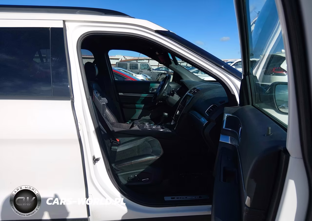 2016 Ford Explorer Sport VIN:1FM5K8GT5GGA07893 - 5