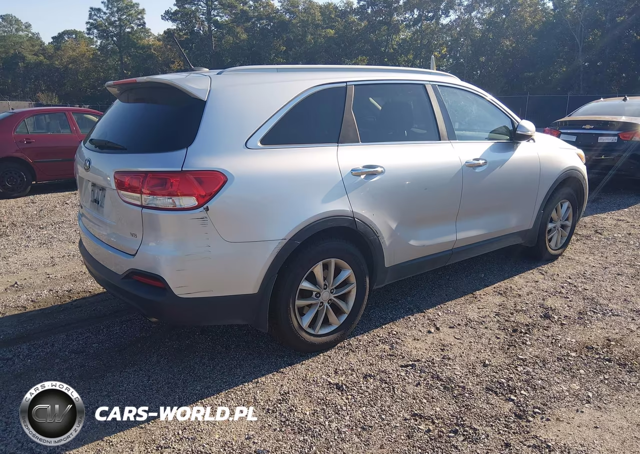 2016 Kia Sorento 3.3L Lx VIN:5XYPG4A59GG156943 - 4