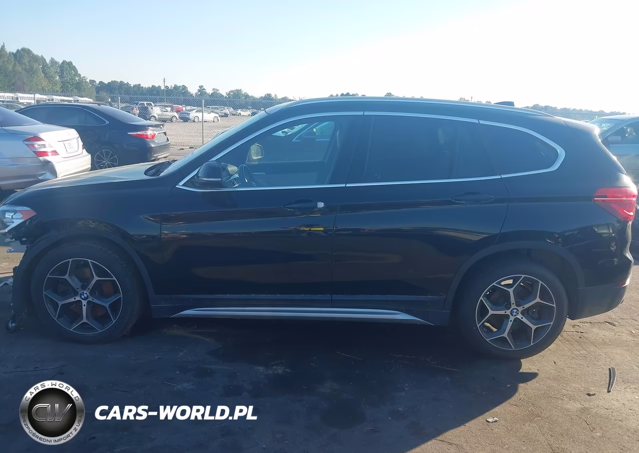2018 BMW X1 Sdrive28I VIN:WBXHU7C32J5L07795 - 14