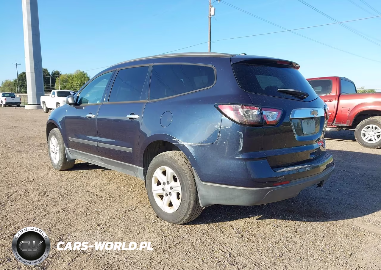 2015 Chevrolet Traverse Ls VIN:1GNKRFED3FJ322106 - 3