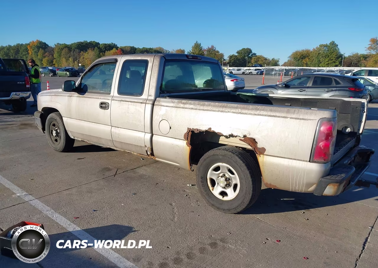 2004 Chevrolet Silverado 1500 Work Truck VIN:1GCEC19X24Z282498 - 3