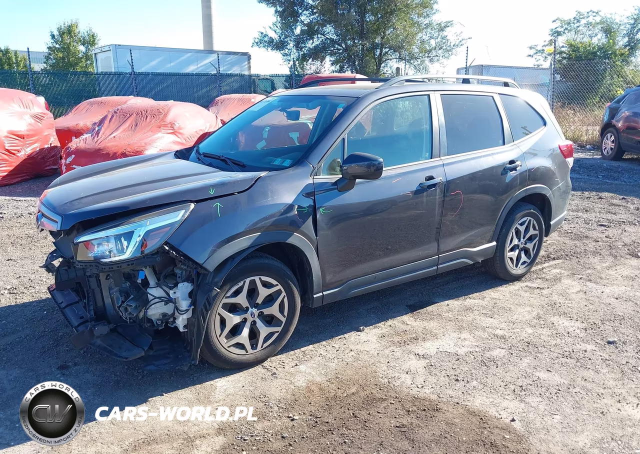 2019 Subaru Forester Premium VIN:JF2SKAGC3KH453057 - 2