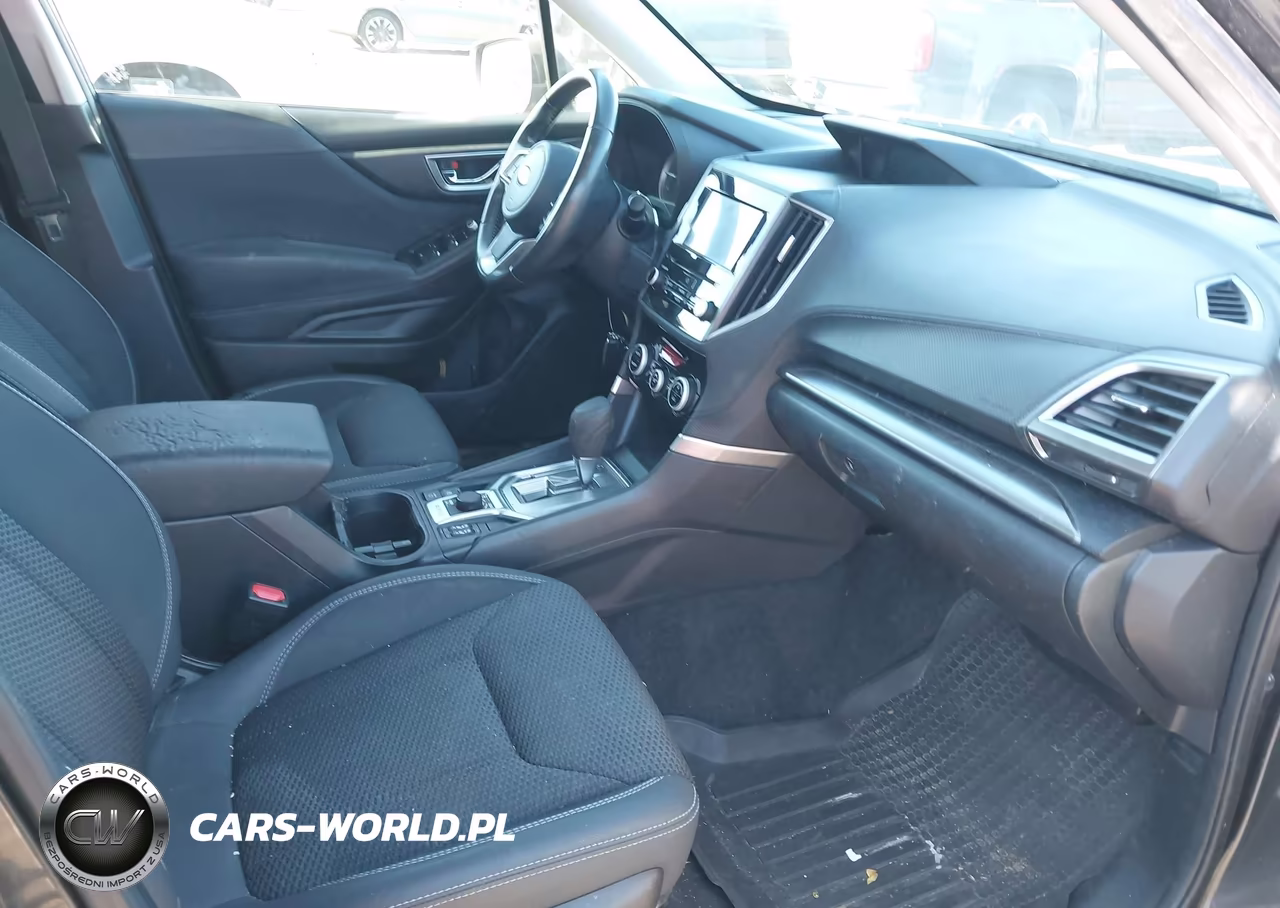 2019 Subaru Forester Premium VIN:JF2SKAGC3KH453057 - 5