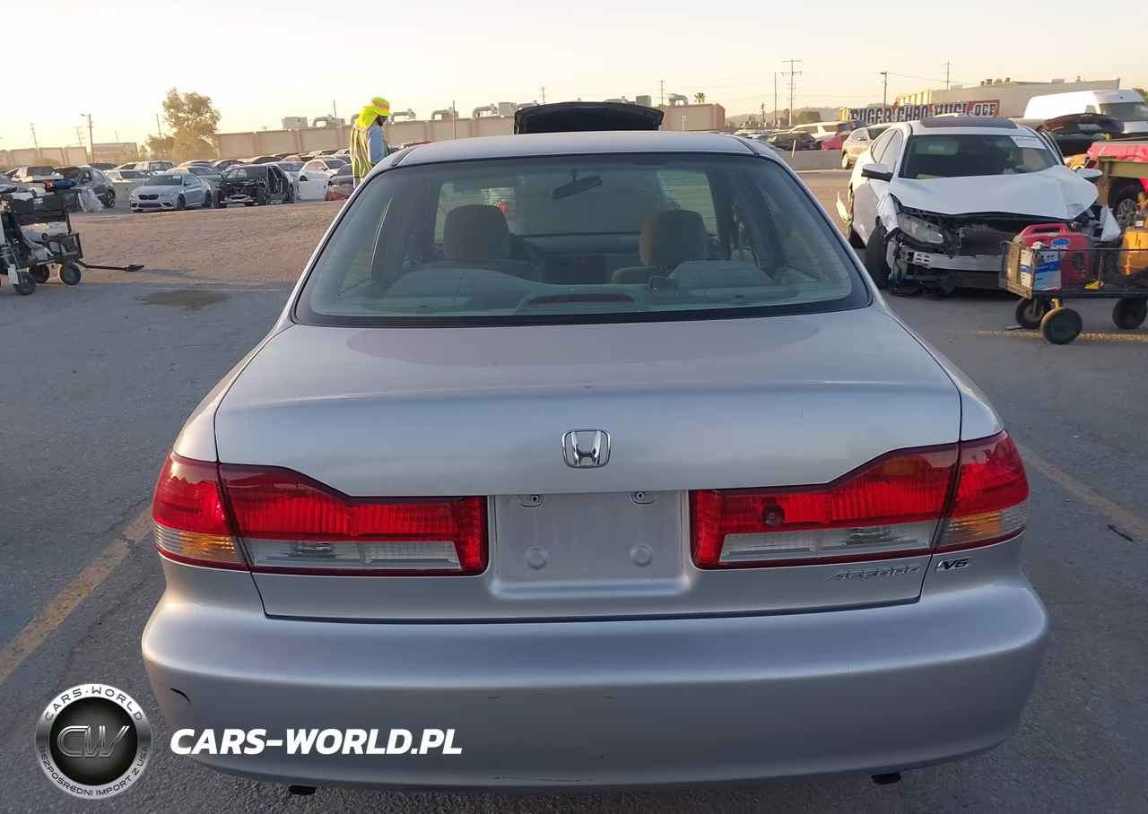 2001 Honda Accord 3.0 Lx VIN:1HGCG16411A069365 - 16
