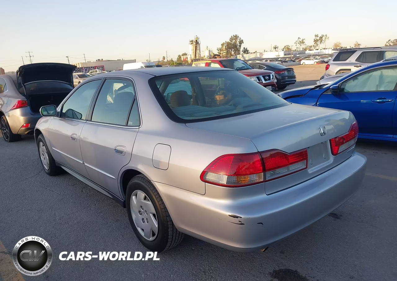 2001 Honda Accord 3.0 Lx VIN:1HGCG16411A069365 - 3