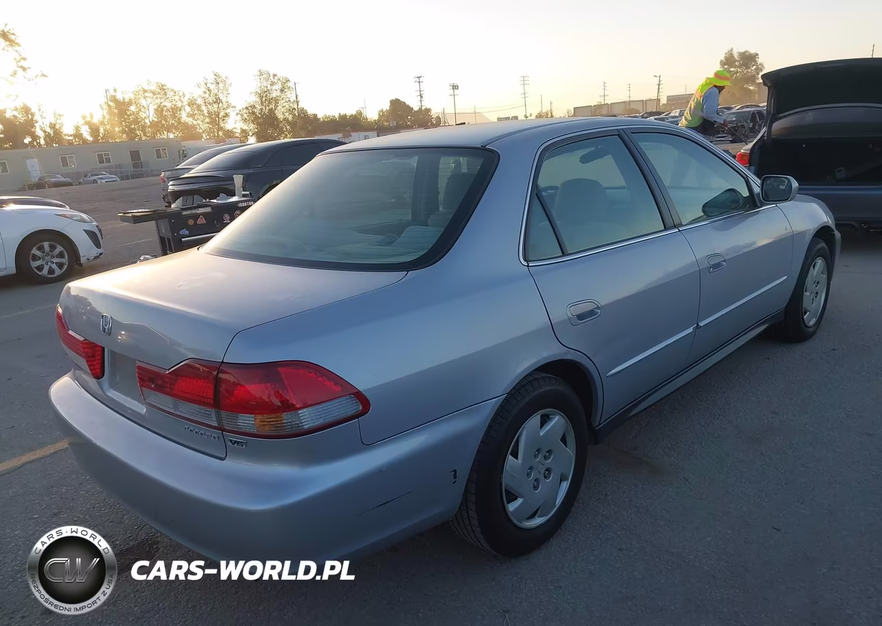 2001 Honda Accord 3.0 Lx VIN:1HGCG16411A069365 - 4